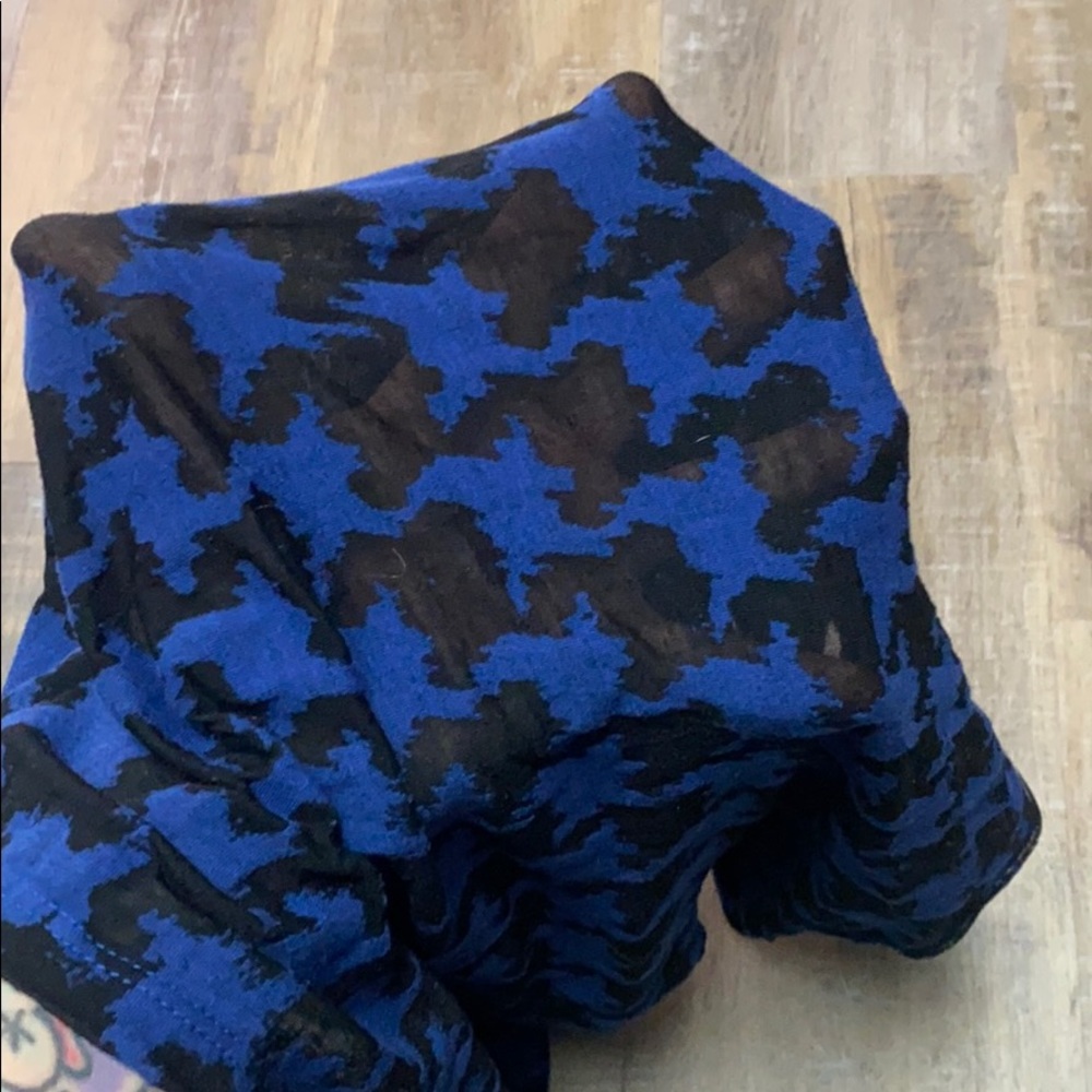Flowy Patterned Tank - Picture 5 of 5
